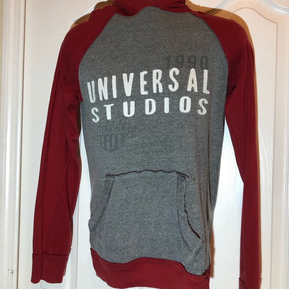 Universal studios RARE RETRO HODDIE!!!